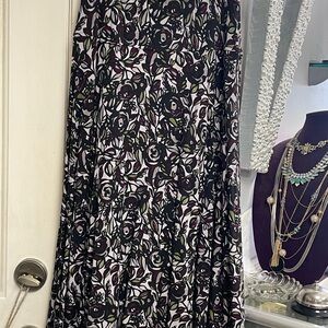 J.Jill Floral Black, Maroon, and White Women's Skirt🔥